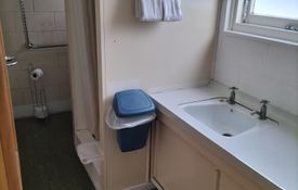 Unit3%20bathroom